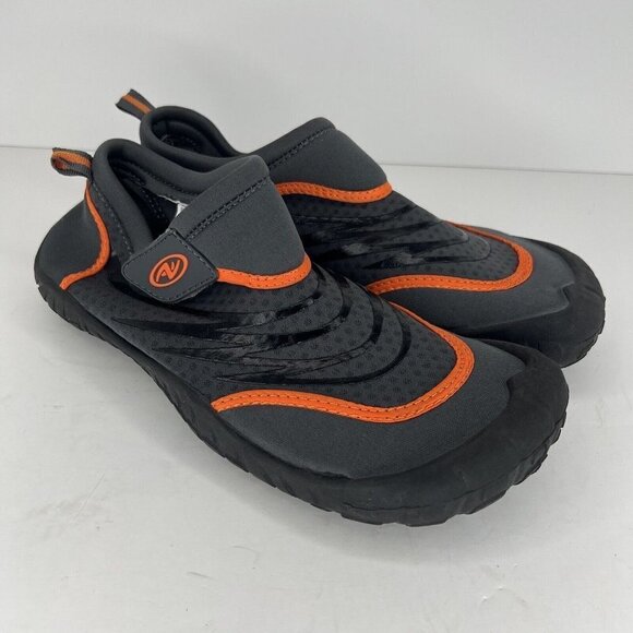 Athletic Works Gray Round Toe Aqua Socks Men's Size 7-8 Water Sport Shoes - Picture 2 of 9